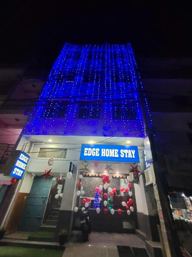 Airport Hotel Edge Home Stay New Delhi Buitenkant foto