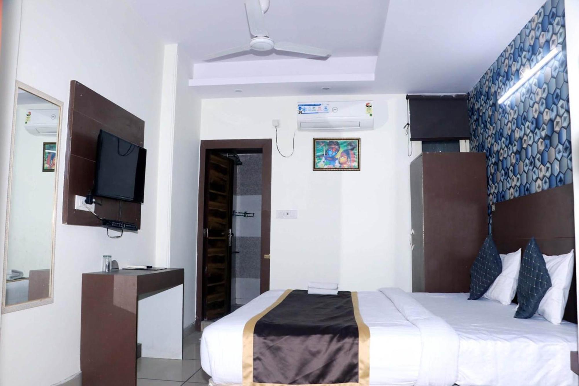 Airport Hotel Edge Home Stay New Delhi Buitenkant foto