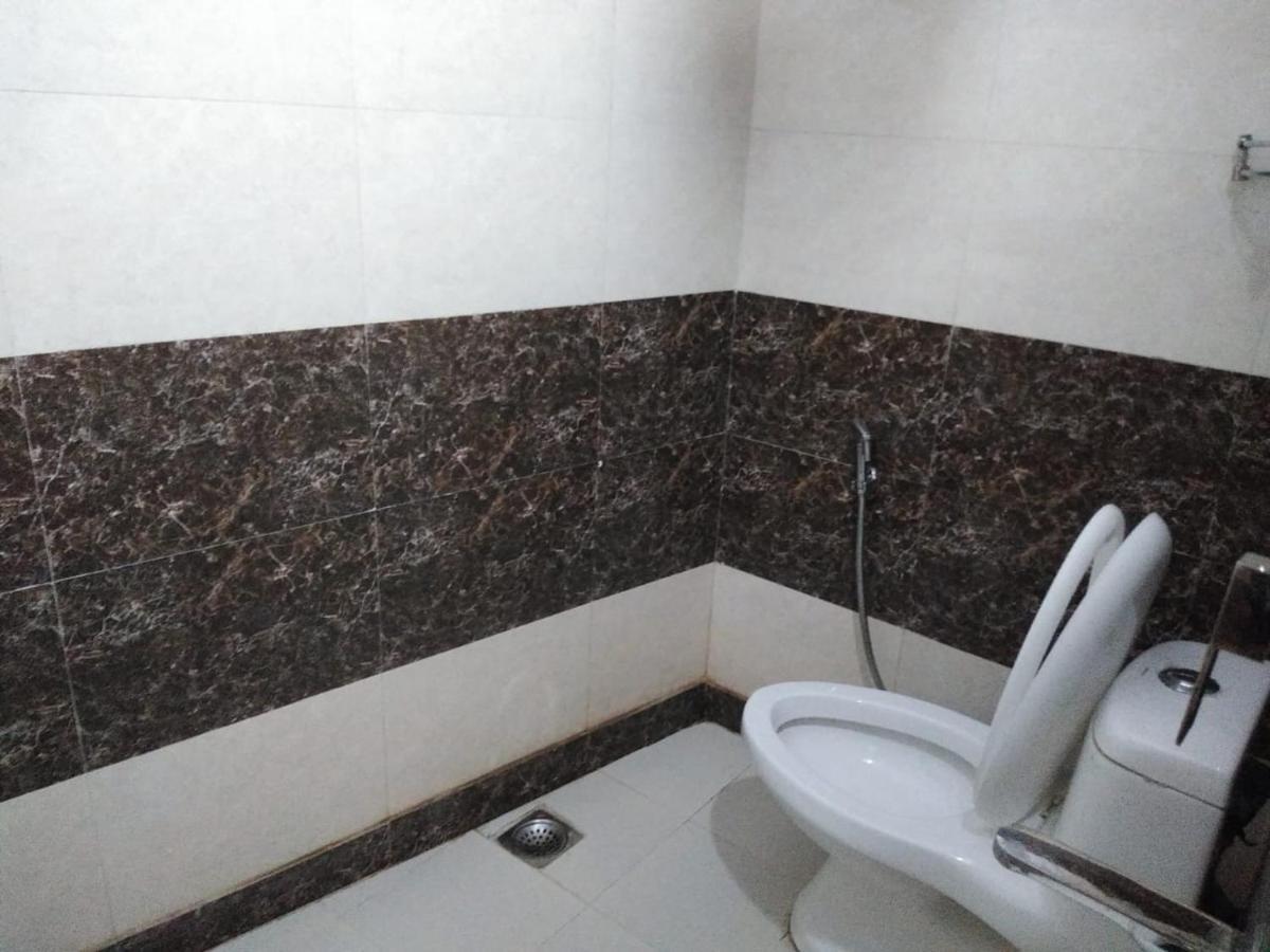 Airport Hotel Edge Home Stay New Delhi Buitenkant foto